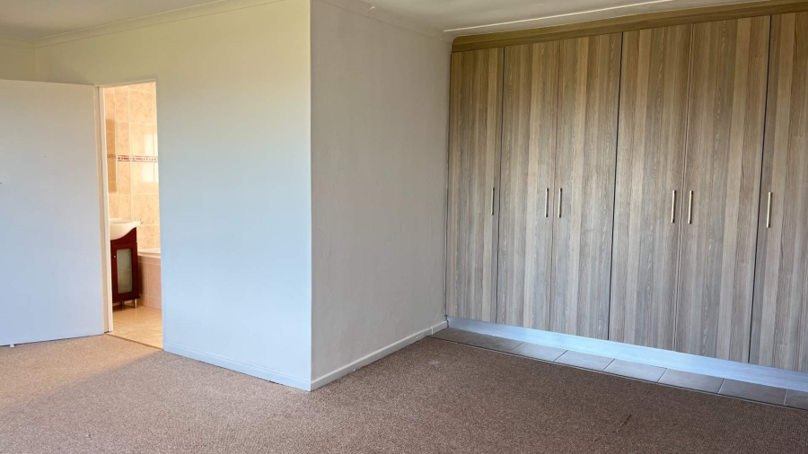 4 Bedroom Property for Sale in Dana Bay Western Cape